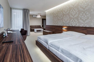 Hotel Morava, Otrokovice