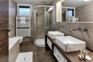 Hotel Morava, Otrokovice